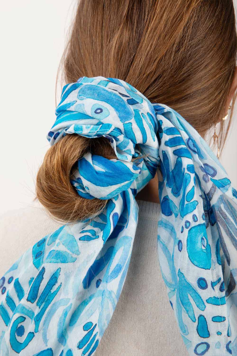 Artist Designed Scarves in Silk and Organic Cotton – Isa Catto Studio